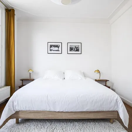 Lägenhet Loft De Luxe Avec Terrasse A Pigalle