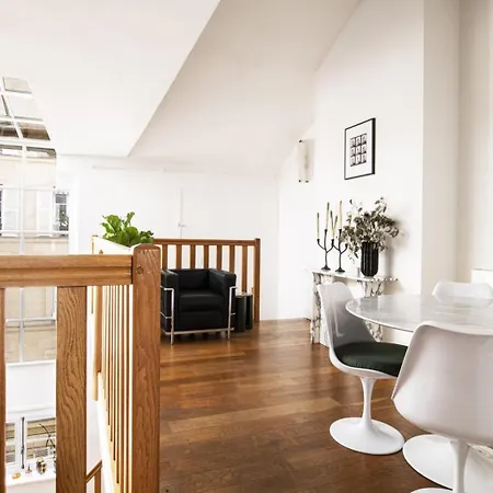 Lägenhet Loft De Luxe Avec Terrasse A Pigalle