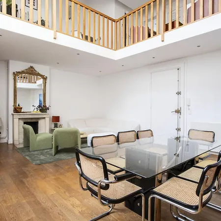 Lägenhet Loft De Luxe Avec Terrasse A Pigalle