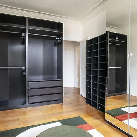 Loft De Luxe Avec Terrasse A Pigalle